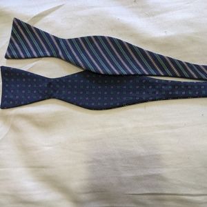 Double sided bow tie